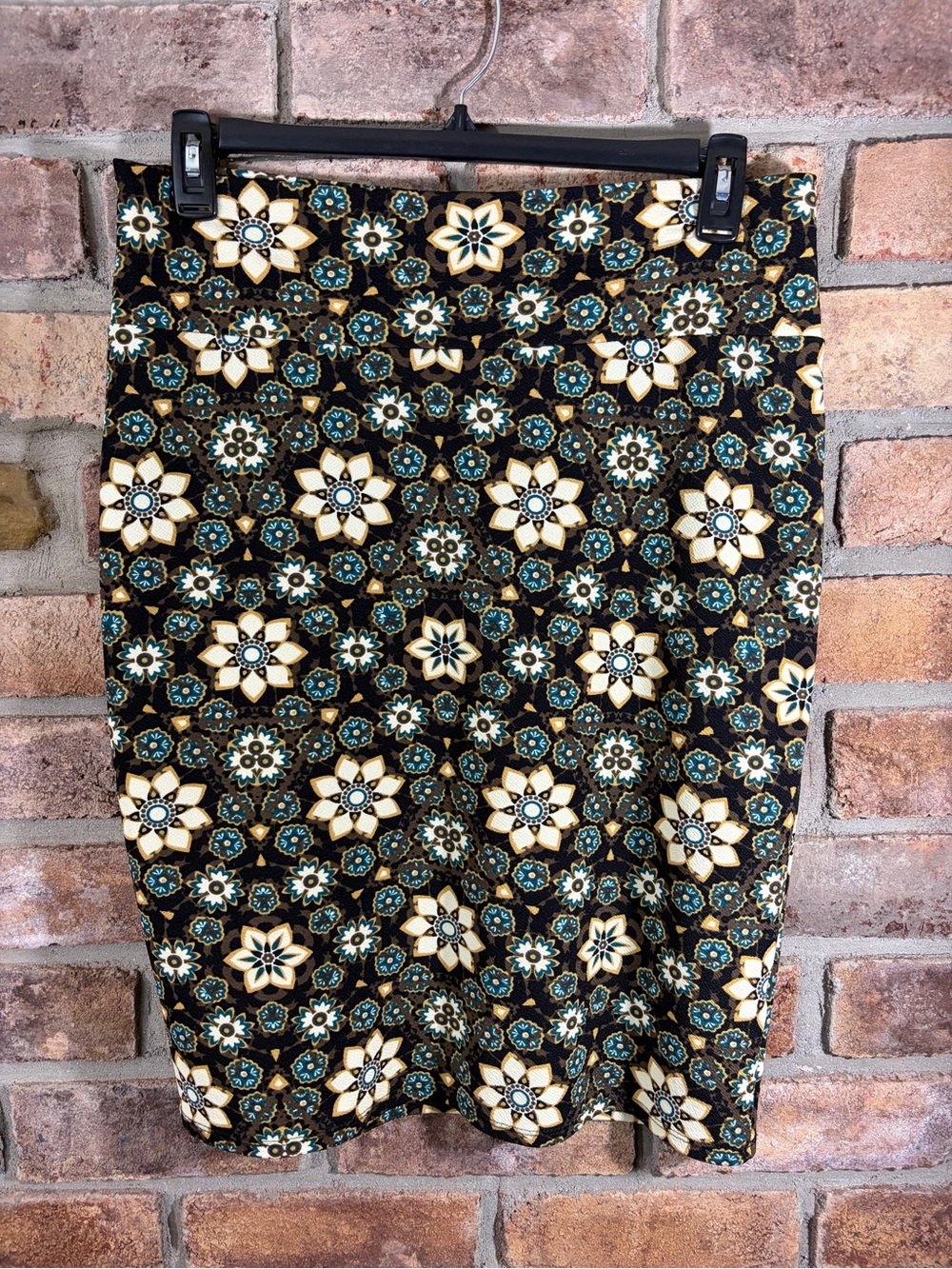 LuLaRoe Black, Cream & Blue Floral Geo Pencil Skirt 84
